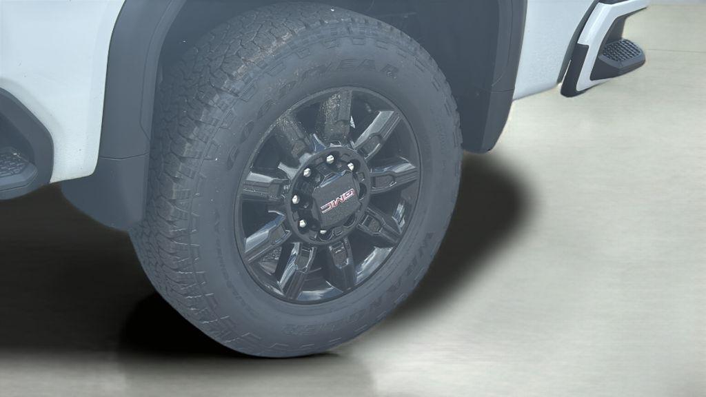 new 2025 GMC Sierra 2500 car, priced at $85,500
