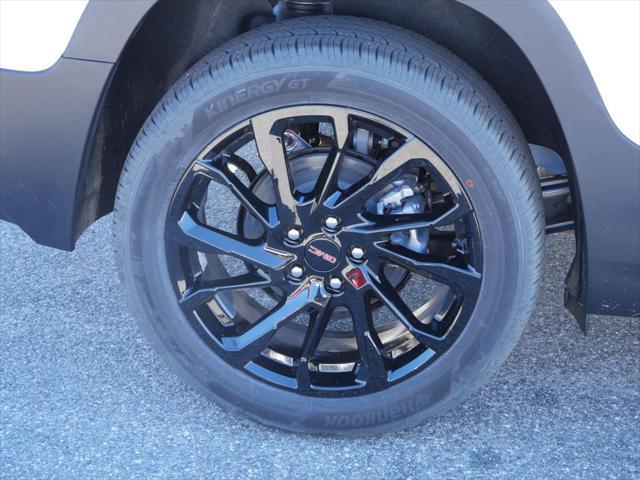 new 2024 GMC Terrain car, priced at $27,499