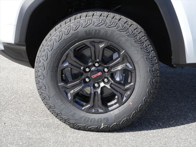 new 2024 GMC Canyon car, priced at $37,083