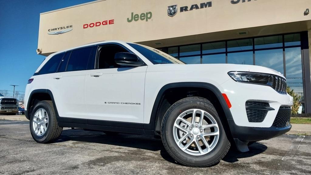 new 2025 Jeep Grand Cherokee car, priced at $34,375