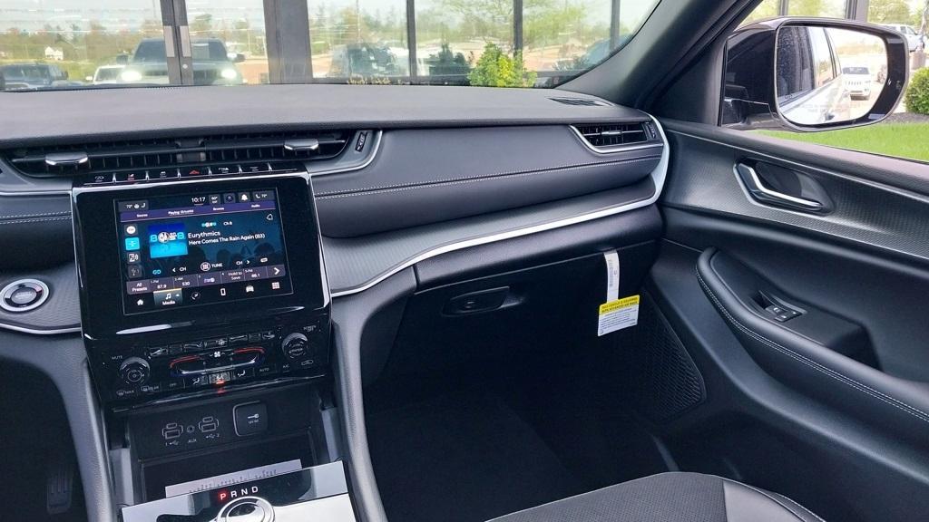 new 2025 Jeep Grand Cherokee L car, priced at $41,363