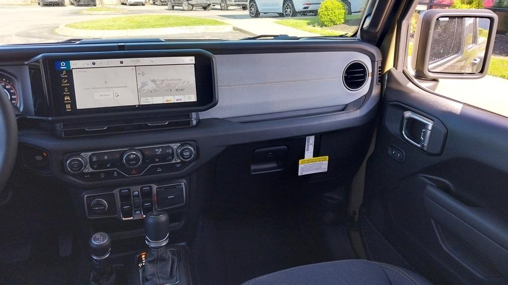 new 2025 Jeep Gladiator car, priced at $41,278