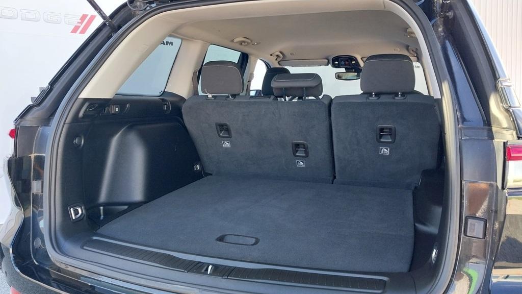used 2023 Jeep Grand Cherokee car, priced at $31,523