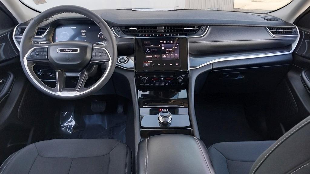 used 2023 Jeep Grand Cherokee car, priced at $31,523