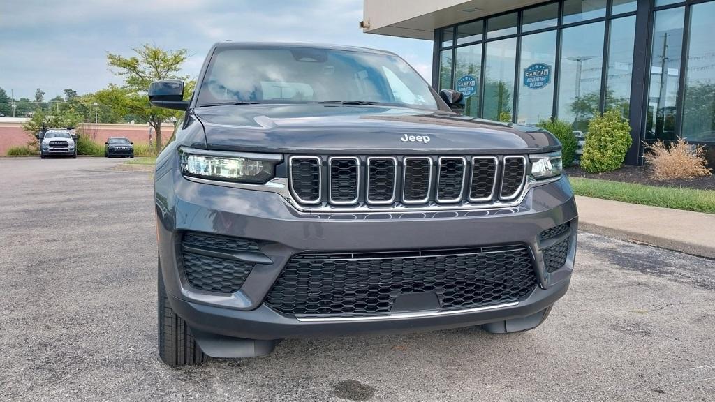 new 2025 Jeep Grand Cherokee car, priced at $38,170