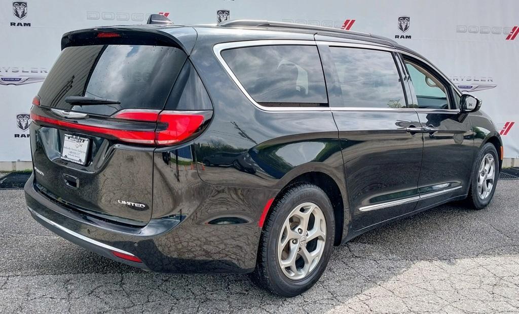 used 2023 Chrysler Pacifica car, priced at $29,995