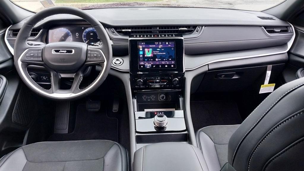 new 2025 Jeep Grand Cherokee L car, priced at $42,916