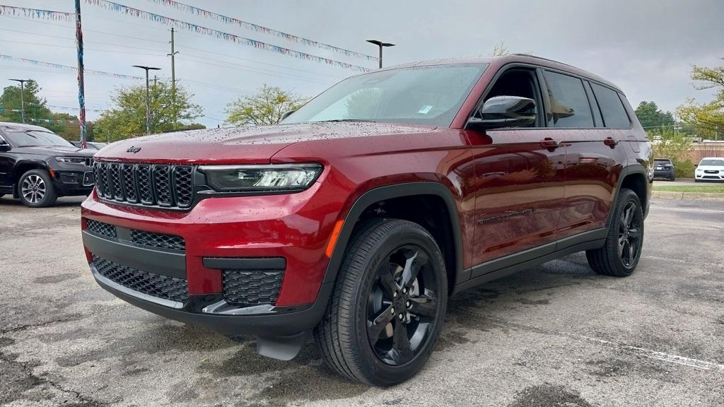 new 2025 Jeep Grand Cherokee L car, priced at $42,916