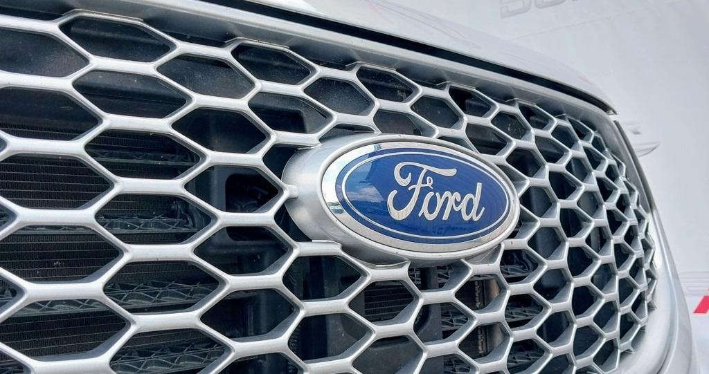 used 2023 Ford Edge car, priced at $22,987