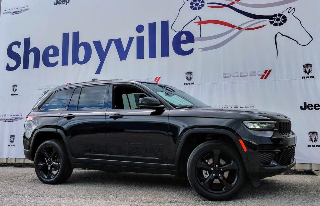 used 2022 Jeep Grand Cherokee car, priced at $31,995
