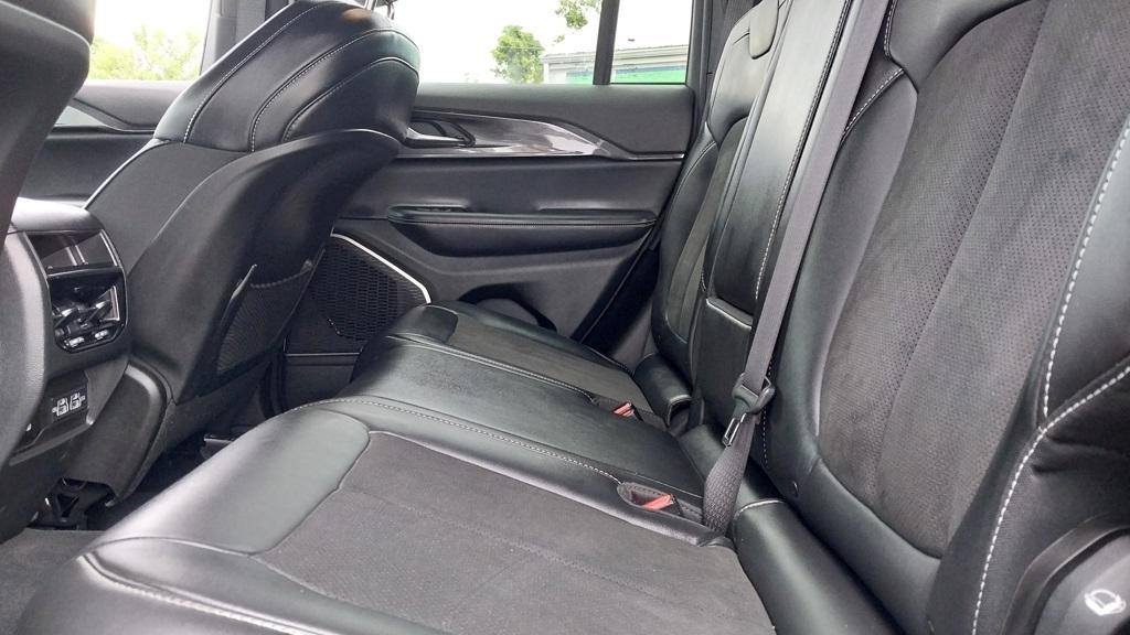 used 2022 Jeep Grand Cherokee car, priced at $31,995