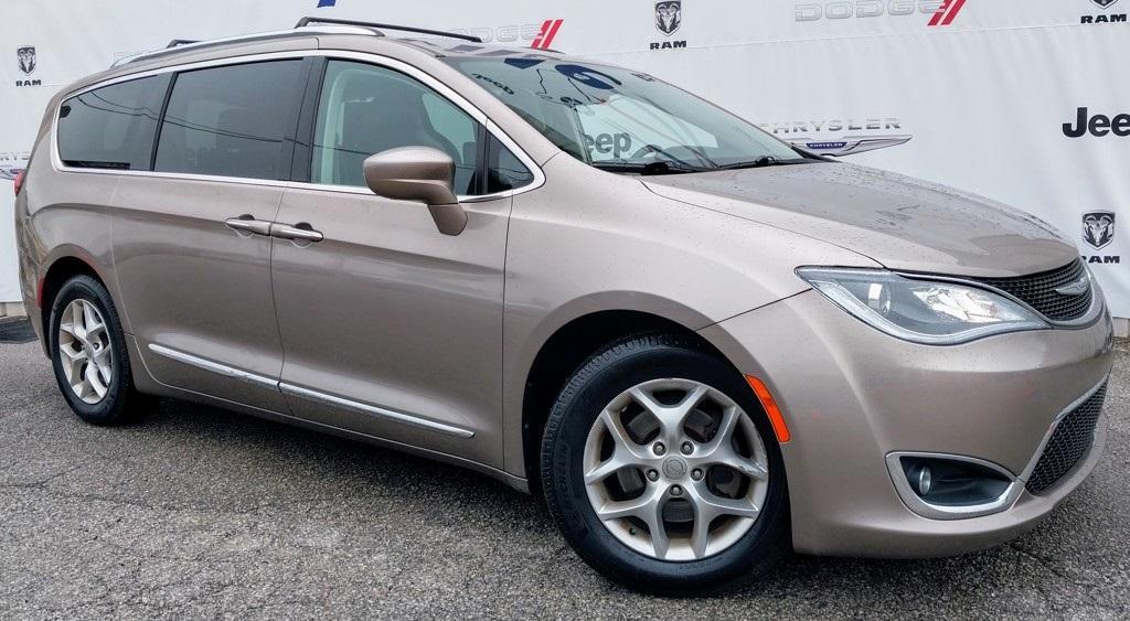 used 2017 Chrysler Pacifica car, priced at $11,690