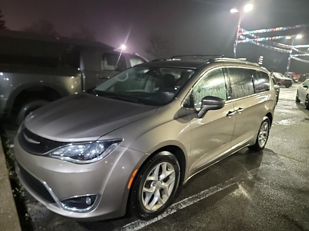 used 2017 Chrysler Pacifica car, priced at $13,975