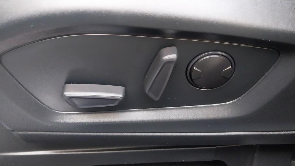used 2023 Ford Explorer car, priced at $31,989