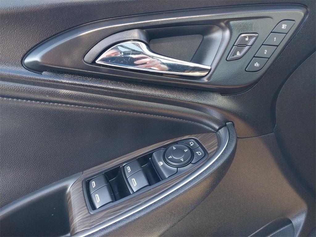 used 2020 Chevrolet Malibu car, priced at $16,995