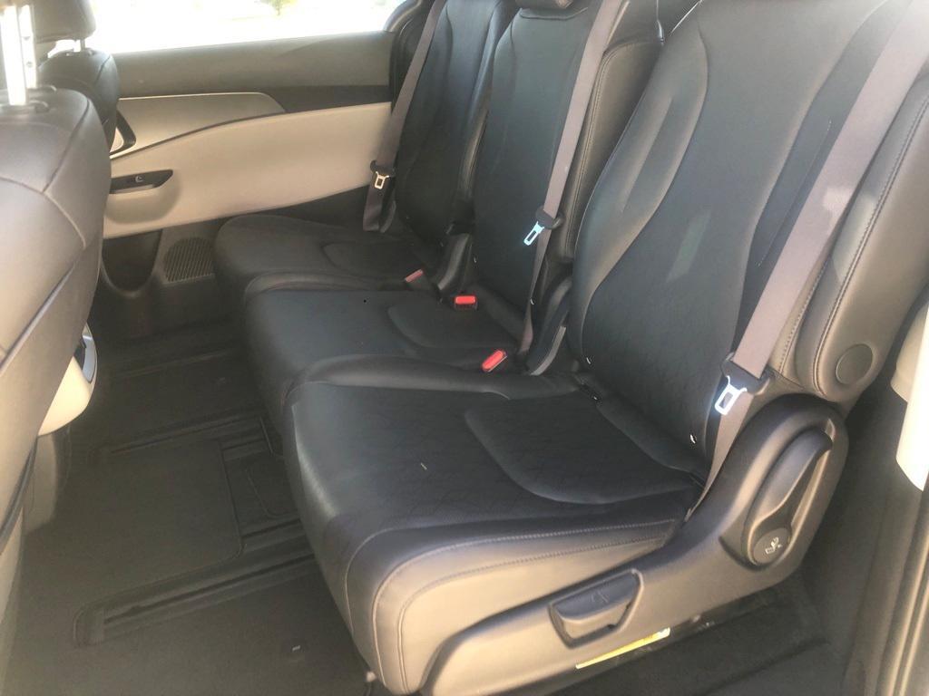 used 2024 Kia Carnival car, priced at $33,974