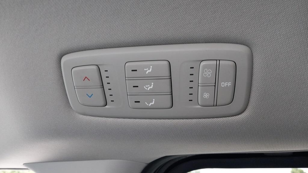 used 2024 Kia Carnival car, priced at $31,445