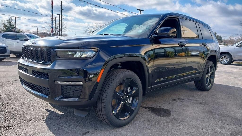 new 2025 Jeep Grand Cherokee L car, priced at $48,560