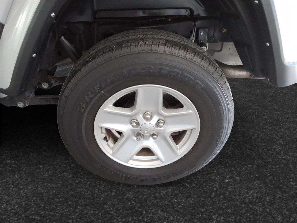 used 2022 Jeep Gladiator car, priced at $31,675