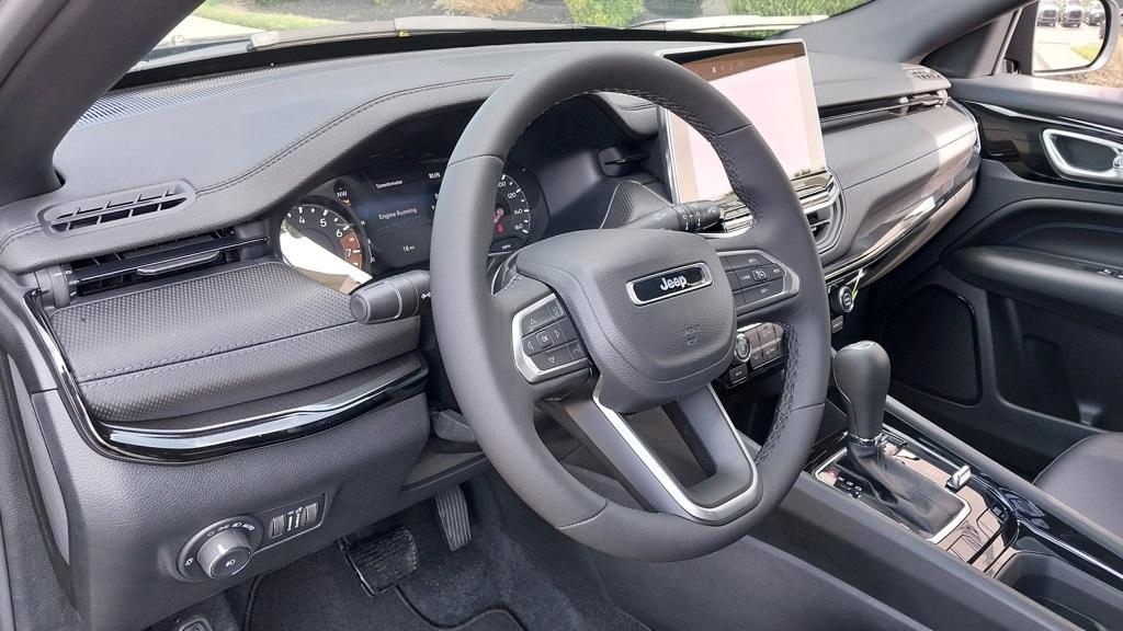 new 2025 Jeep Compass car, priced at $25,755