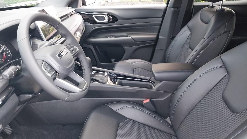 new 2025 Jeep Compass car, priced at $25,755