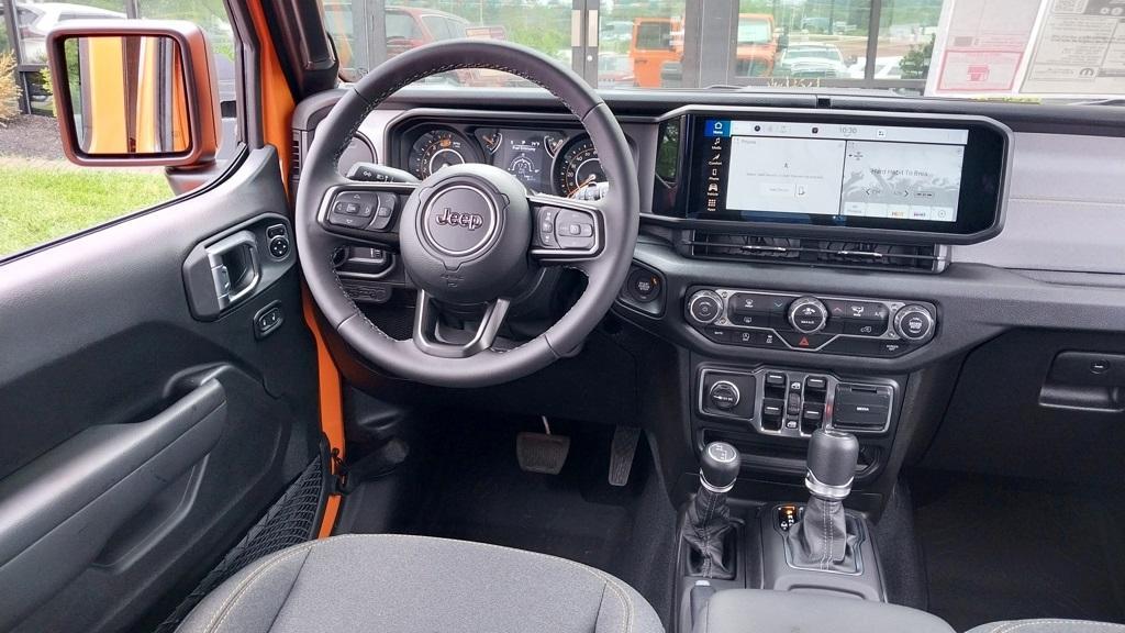 new 2025 Jeep Wrangler car, priced at $45,782