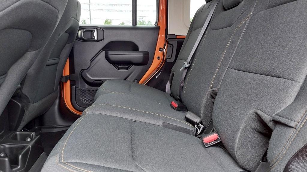 new 2025 Jeep Wrangler car, priced at $45,782