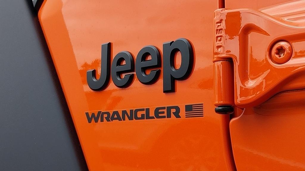 new 2025 Jeep Wrangler car, priced at $45,782