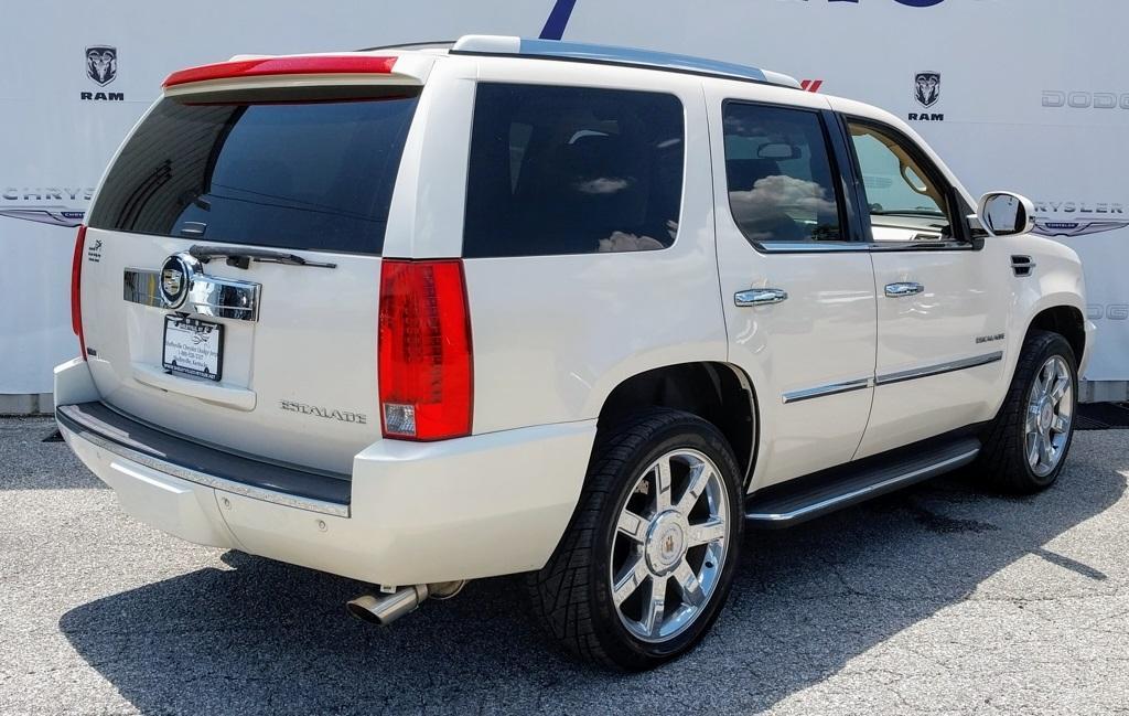 used 2012 Cadillac Escalade car, priced at $14,888
