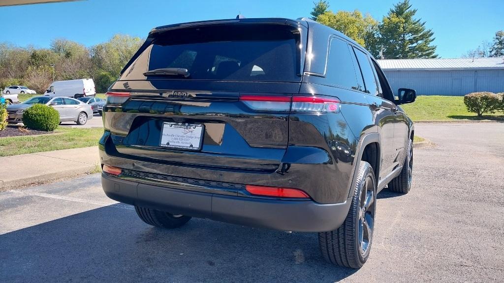 new 2025 Jeep Grand Cherokee car, priced at $45,175