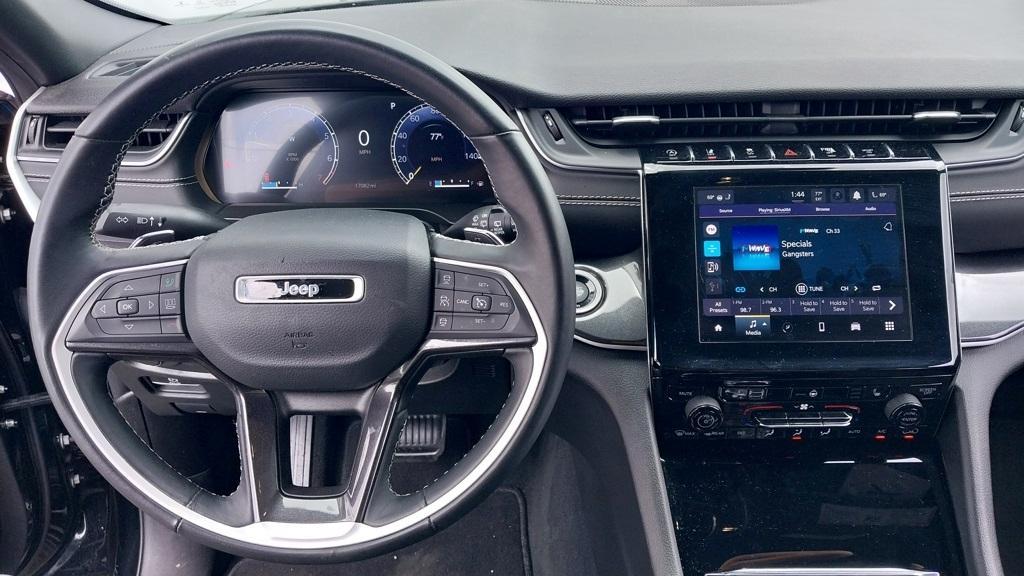 used 2022 Jeep Grand Cherokee car, priced at $34,995