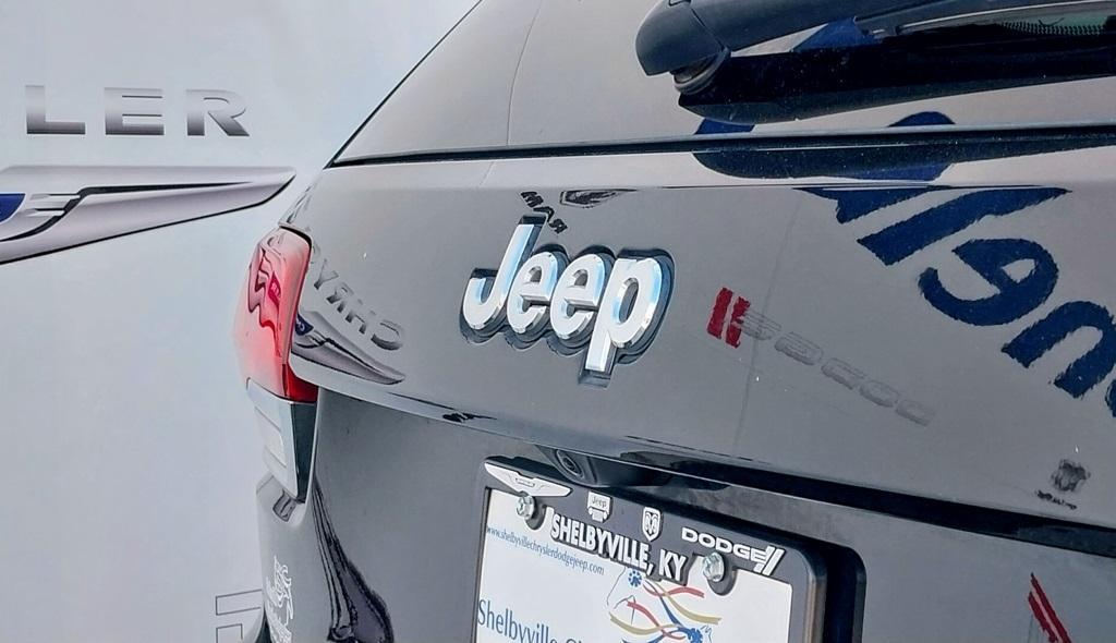 used 2022 Jeep Grand Cherokee WK car, priced at $28,996