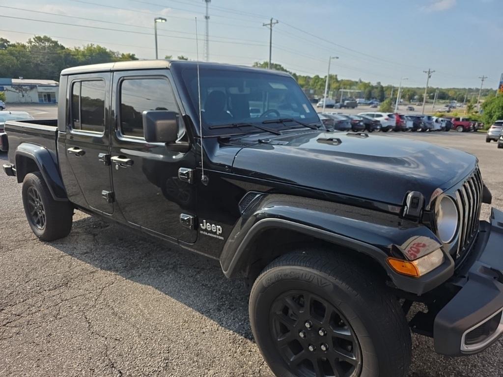 used 2023 Jeep Gladiator car, priced at $31,571