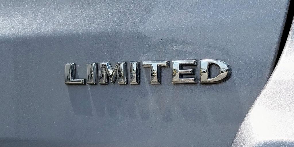 used 2019 Jeep Grand Cherokee car, priced at $23,685