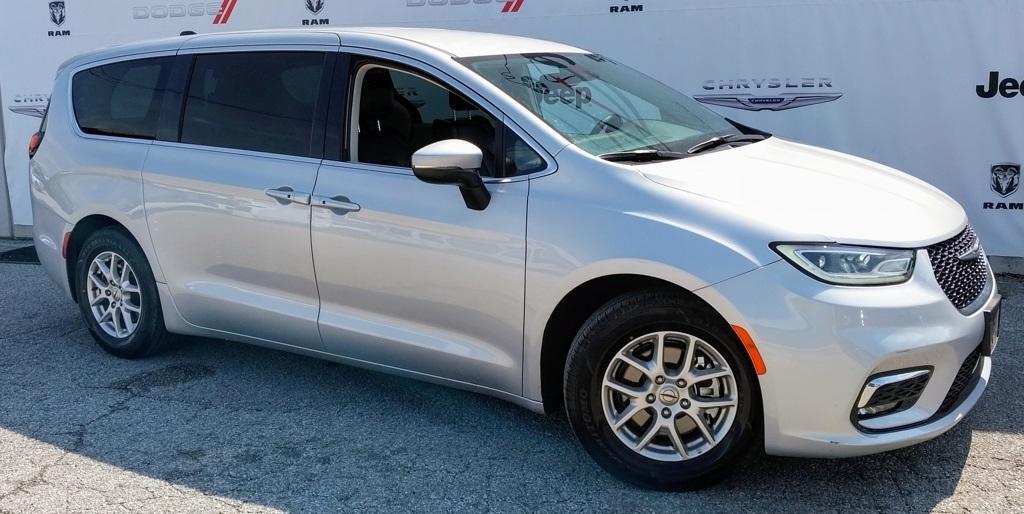 used 2023 Chrysler Pacifica car, priced at $24,995