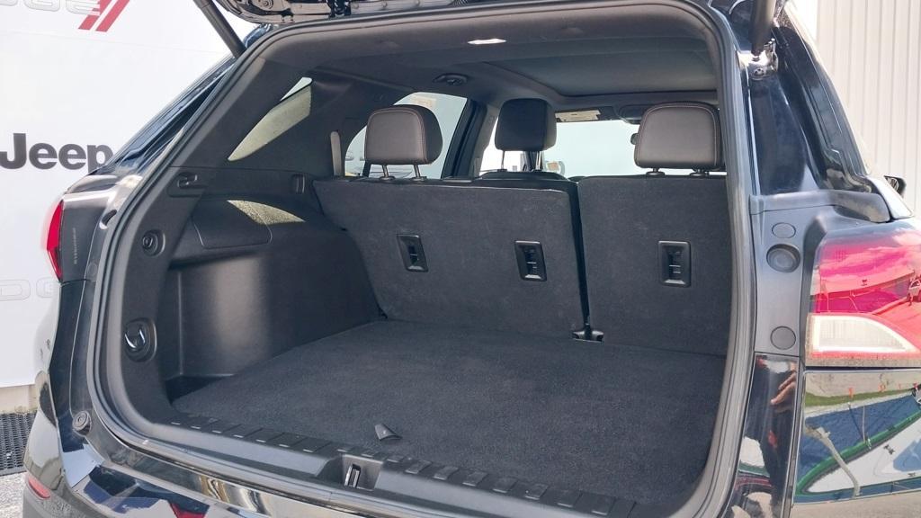 used 2022 Chevrolet Equinox car, priced at $24,995