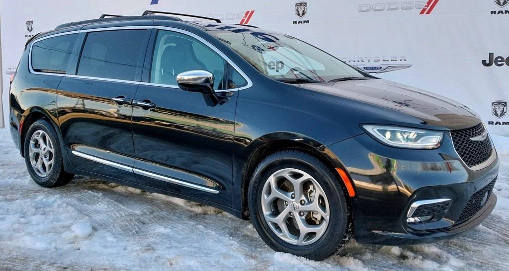 used 2022 Chrysler Pacifica car, priced at $24,984