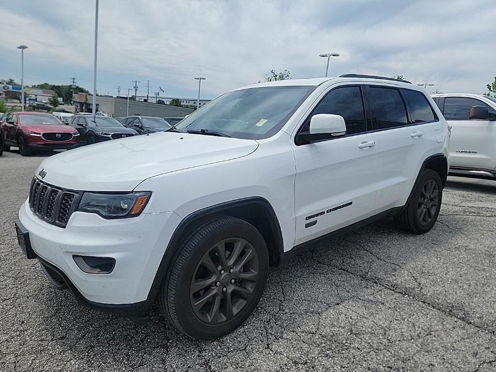 used 2016 Jeep Grand Cherokee car, priced at $14,995
