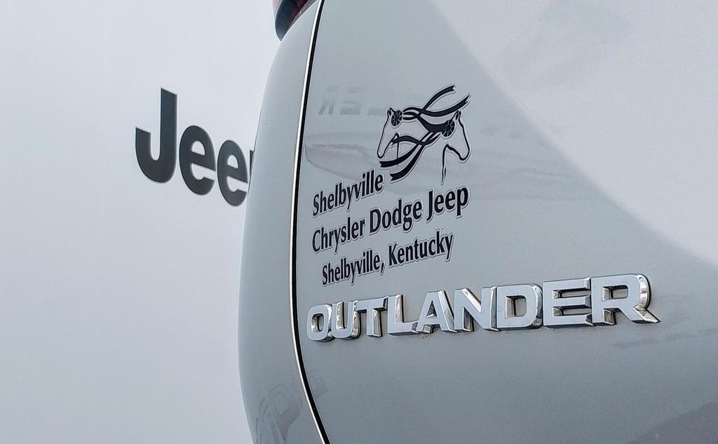 used 2023 Mitsubishi Outlander car, priced at $24,399