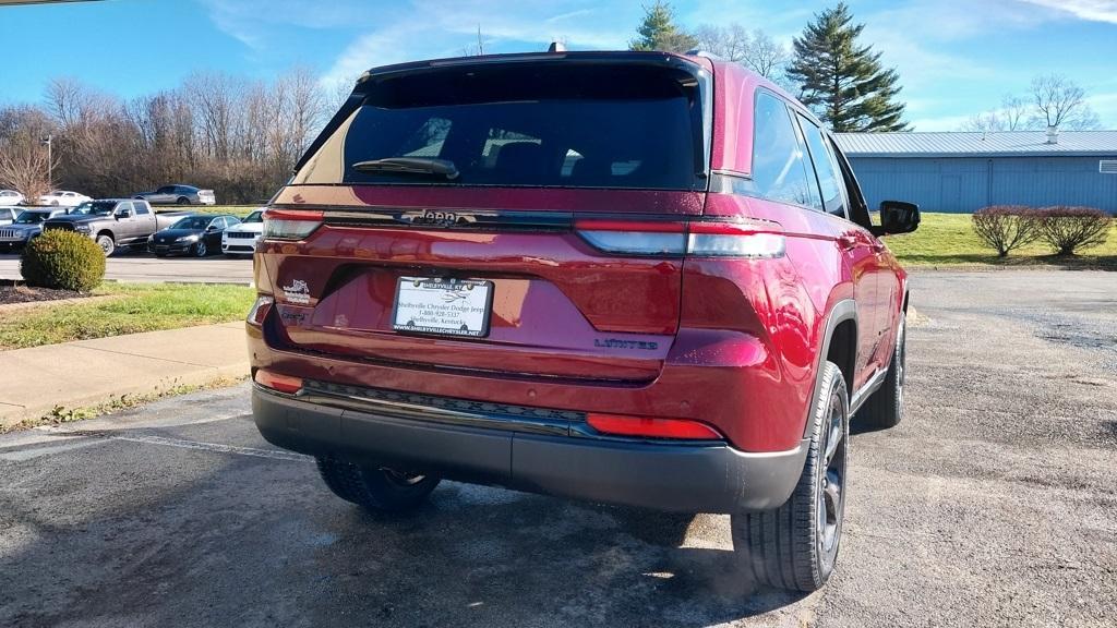 new 2025 Jeep Grand Cherokee car, priced at $44,535