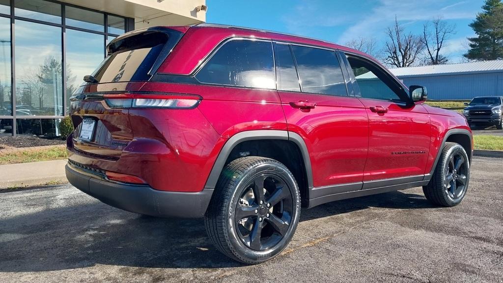 new 2025 Jeep Grand Cherokee car, priced at $44,535