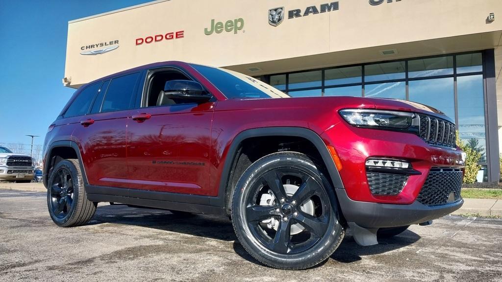 new 2025 Jeep Grand Cherokee car, priced at $44,535