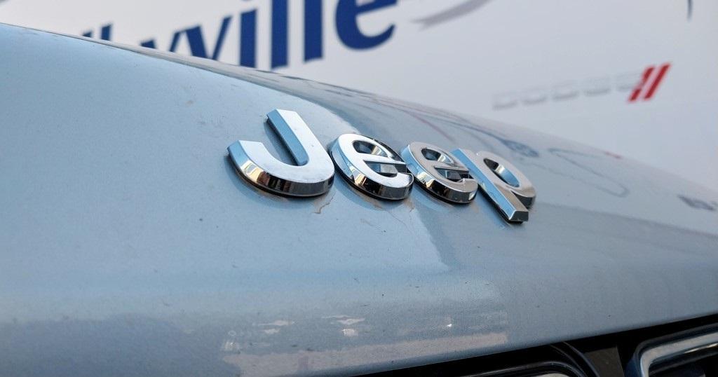 used 2023 Jeep Grand Cherokee L car, priced at $31,495