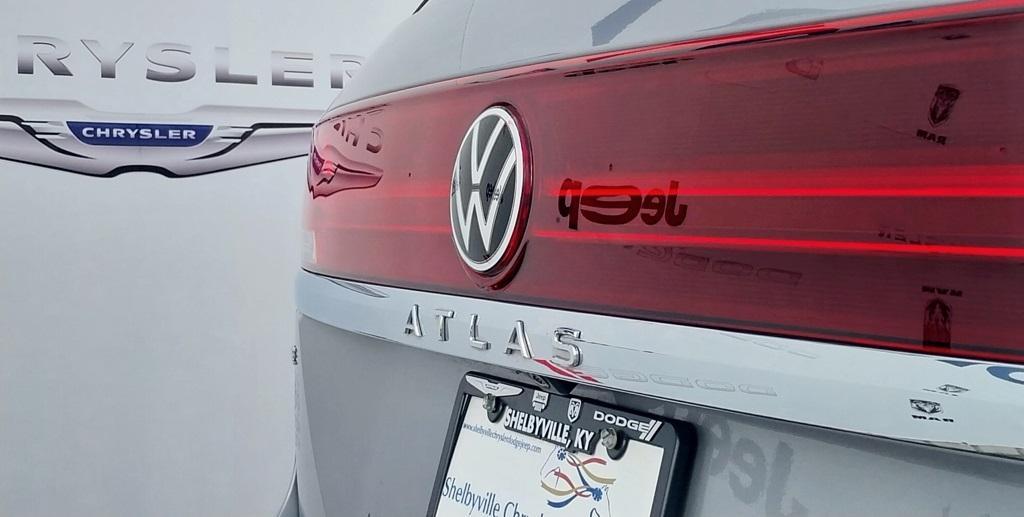 used 2025 Volkswagen Atlas car, priced at $35,891