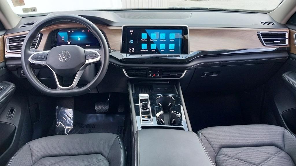 used 2025 Volkswagen Atlas car, priced at $35,891