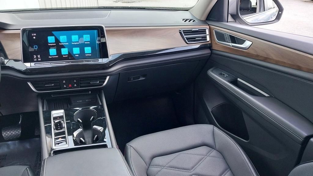 used 2025 Volkswagen Atlas car, priced at $35,891