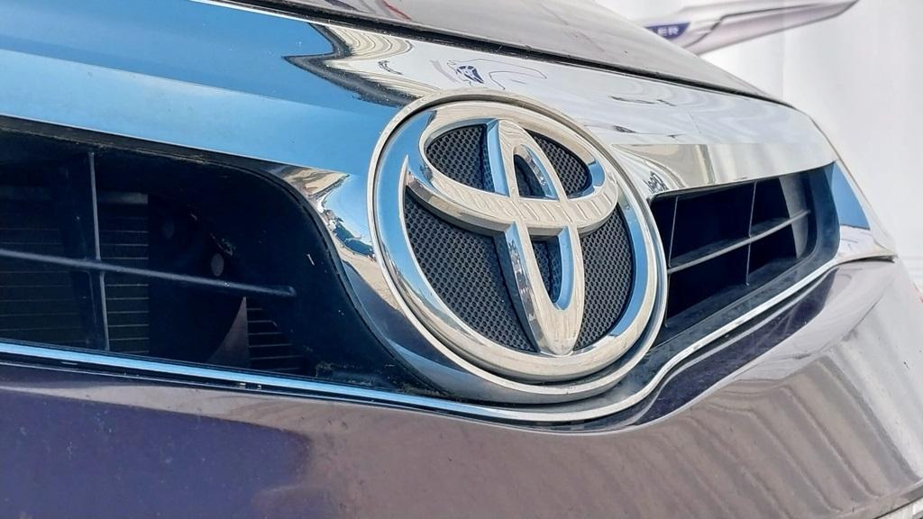 used 2013 Toyota Avalon car, priced at $12,995