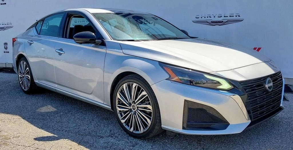 used 2023 Nissan Altima car, priced at $21,995