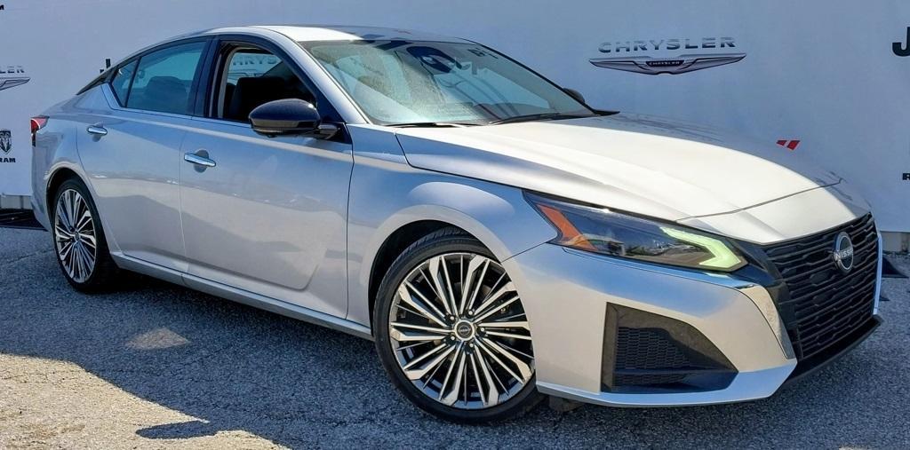 used 2023 Nissan Altima car, priced at $21,995