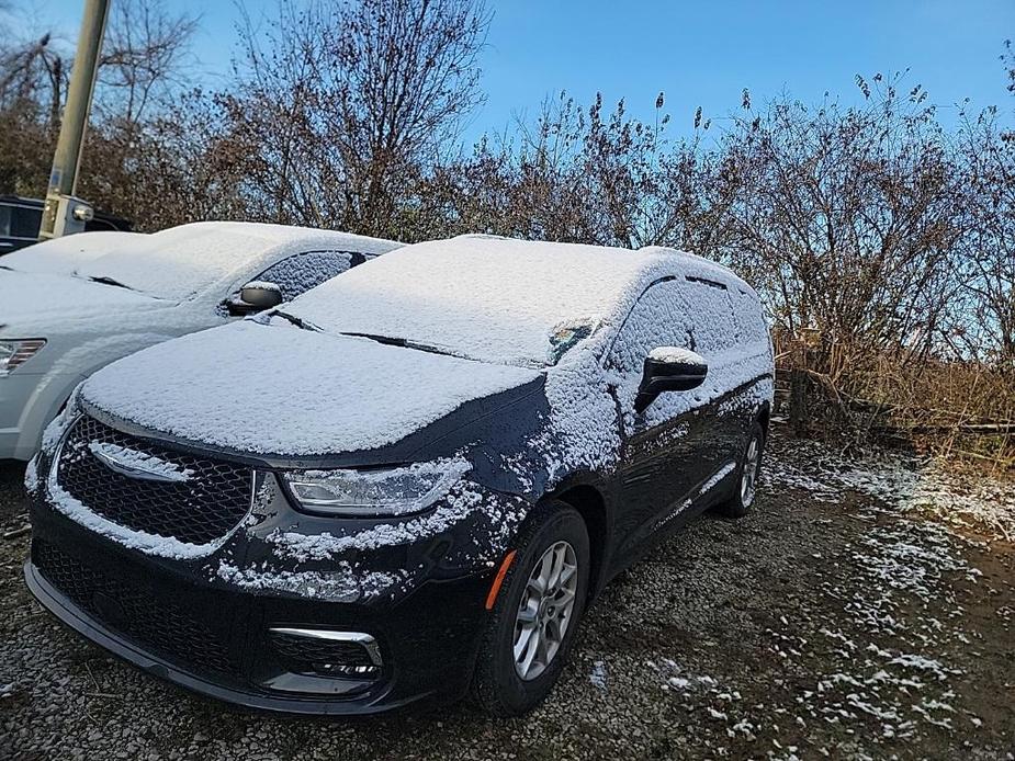 used 2022 Chrysler Pacifica car, priced at $21,894